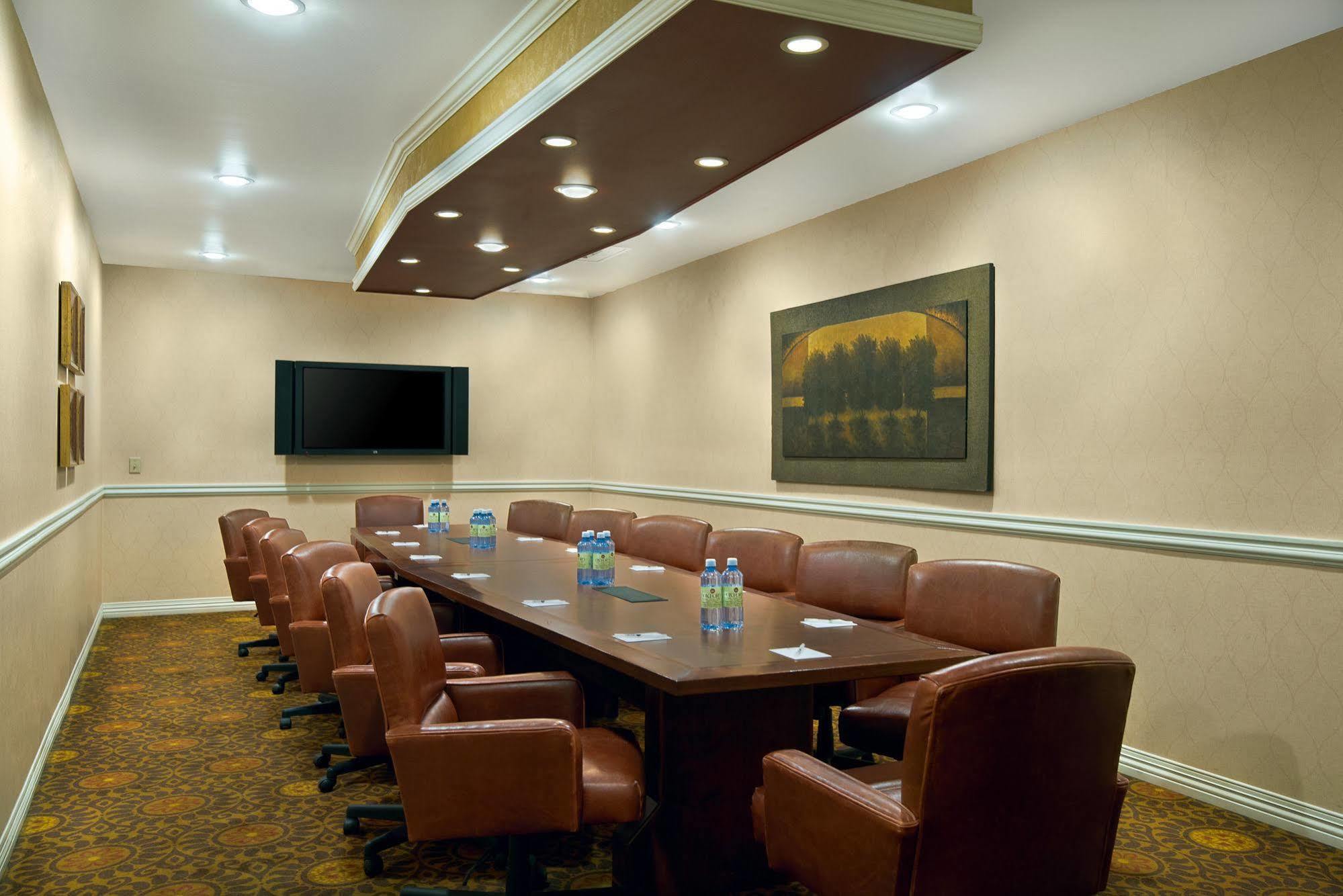 Oxford Suites Μπόιζ Εξωτερικό φωτογραφία